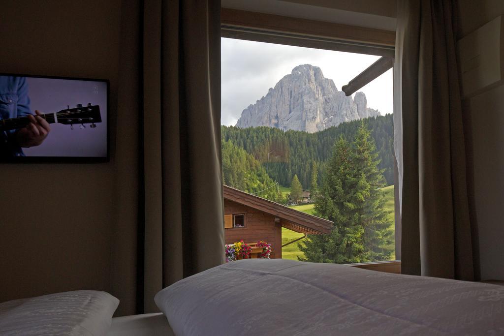 Garni Tramans Bed & Breakfast Selva di Val Gardena Room photo